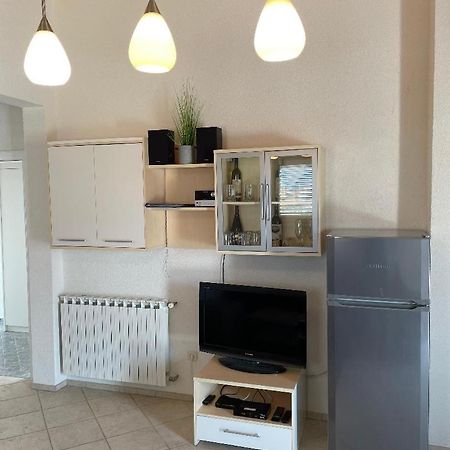 Apartment Gordana Vir Exterior photo